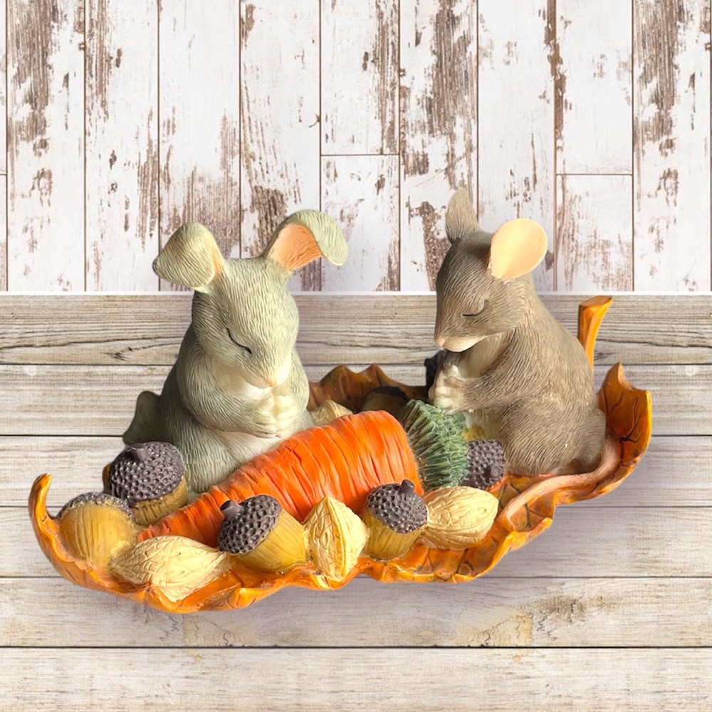 🆕 Charming Tails Collectible Figurine - “Giving Thanks”